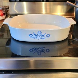 Vintage Corningware Blue Cornflower casserole dish 9 3/4